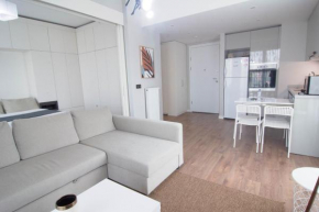 Modern City Getaway - Immerse Yourself In Luxury